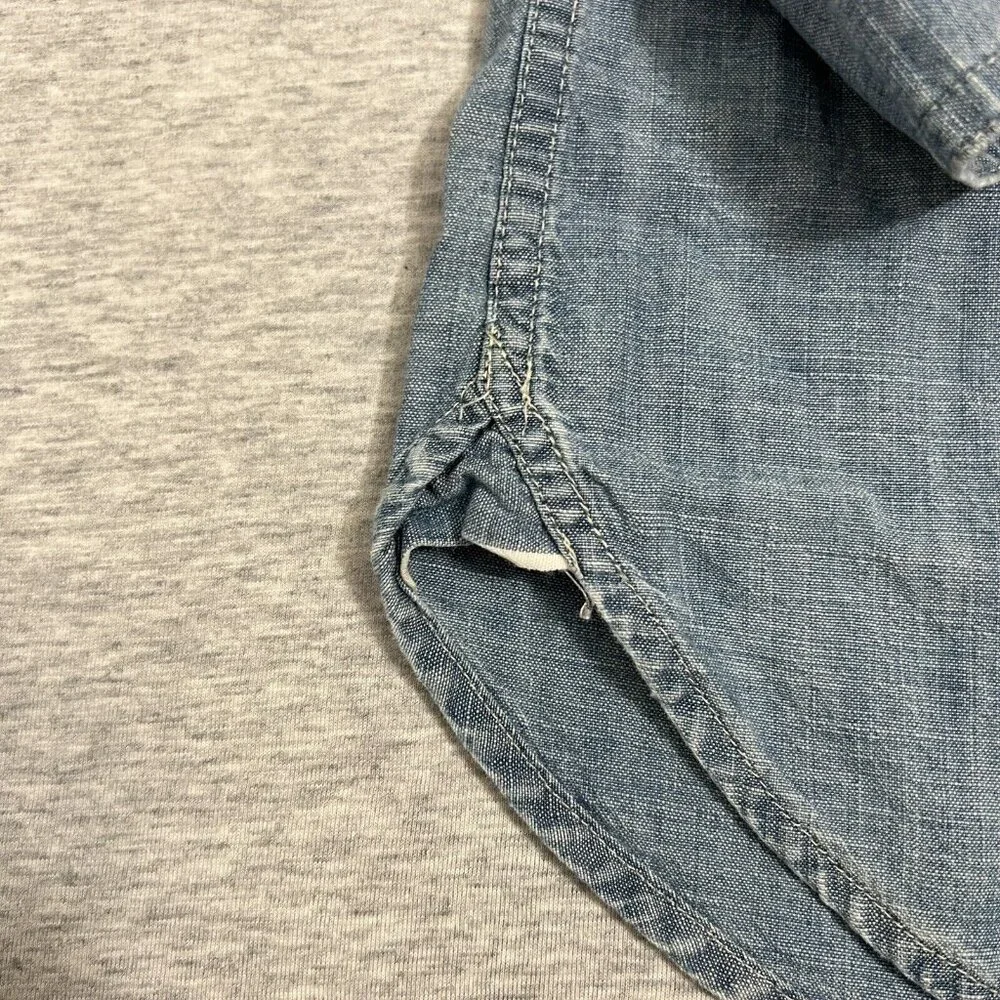 J Crew Shirt Womens Extra Small Blue Light Wash Chambray Denim Button Faded Jean